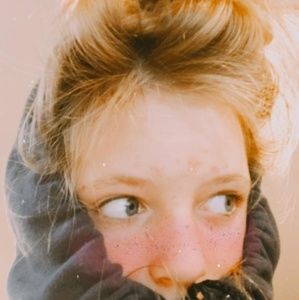 Meet your Posher, Meya